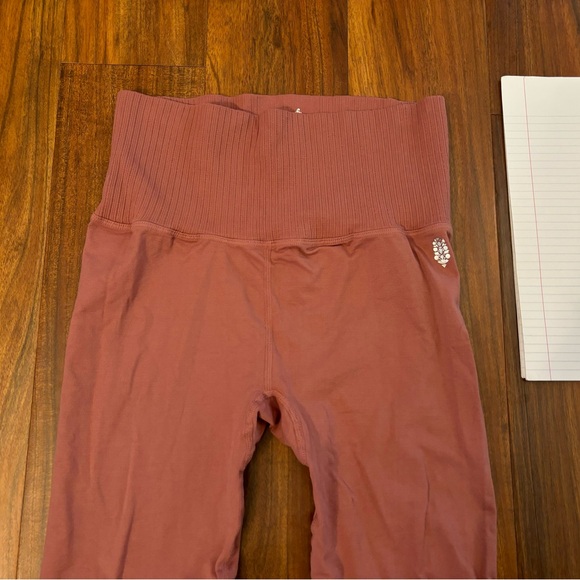 Free People Movement mauve pink athletic leggings - Picture 3 of 4